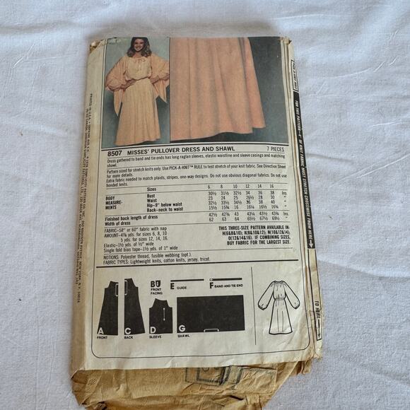 Simplicity 8507 Sewing Pattern Dress and Shawl Size 10,12,14 Miss c.1978 - Picture 2 of 5